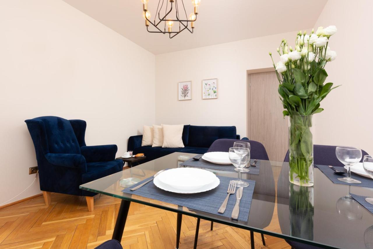 City Center Apartment Elektoralna By Noclegi Renters Varsó Kültér fotó